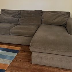 Classic Couch 
