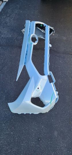 2025 Rav4 Bumper Used Good