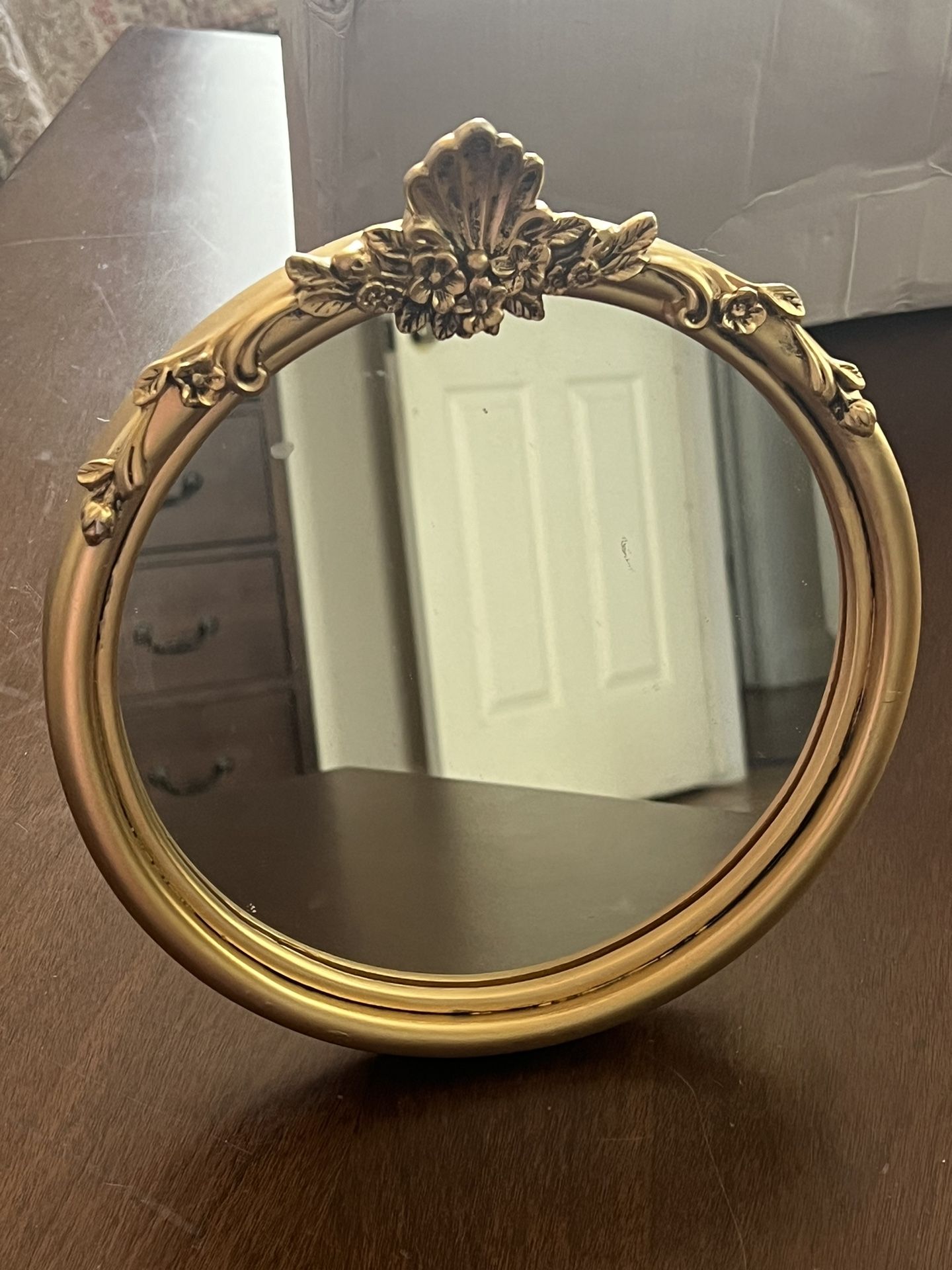 A very nice Gold antique looking mirror asking 10 I paid 20