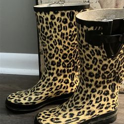 Size 7 Leopard Print Rain Boots 