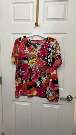 Women's Abstract Print Short Sleeve Top