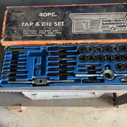 40 pc Tap and Die set 