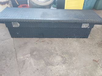 Aluminum tool box