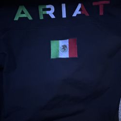Ariat Zip Up Hoodie ONLY 45$ !!!