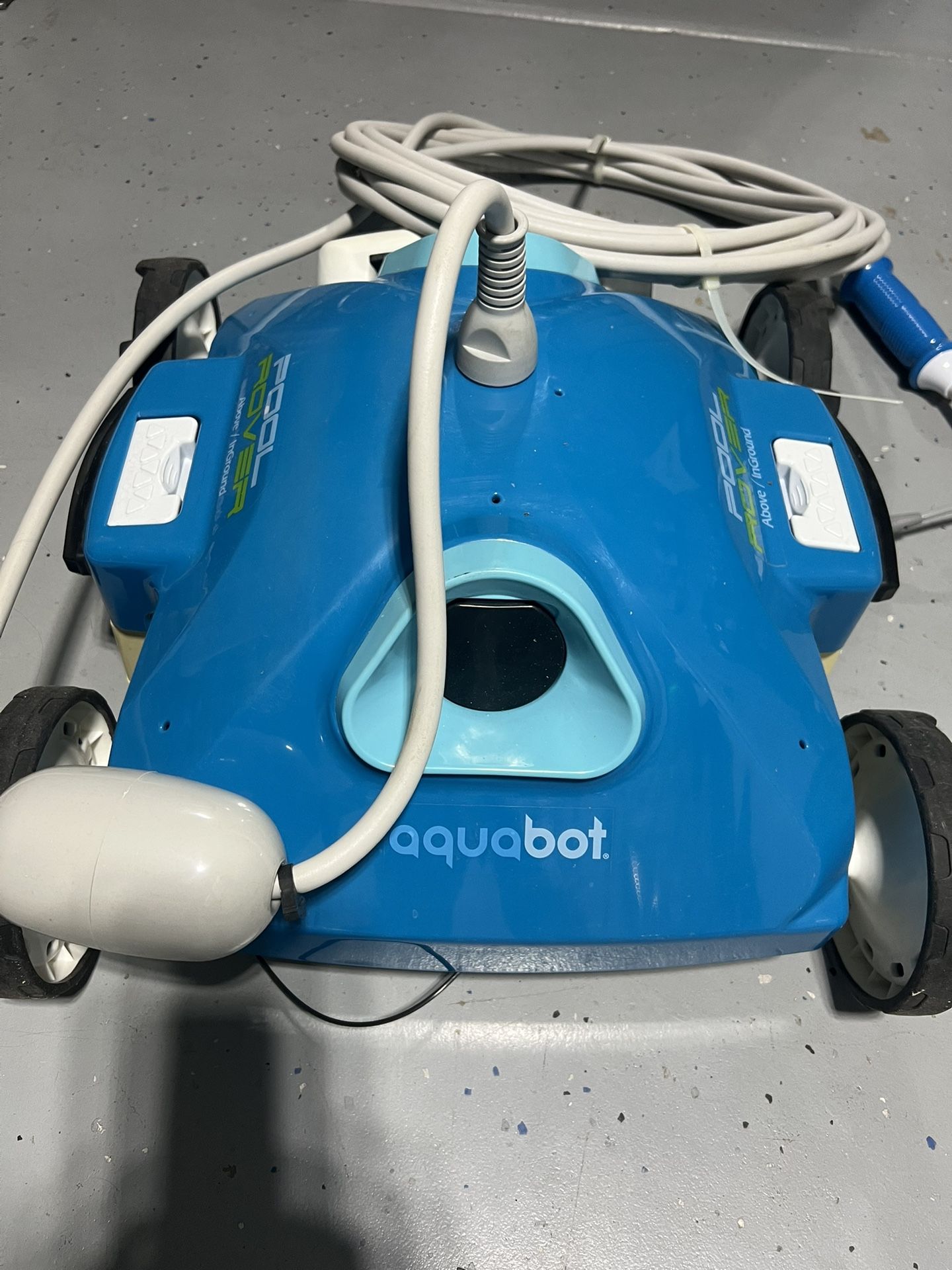 Vacuum Pool