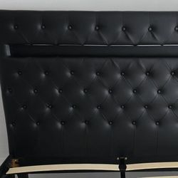 Bed For Sale- Cama Ala Venta  