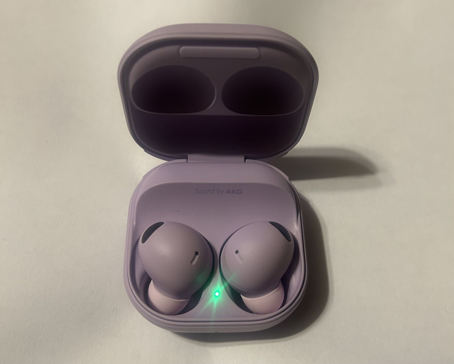 Samsung Galaxy Buds2 Pro True Wireless Earbud Headphones Bora Purple SM-R510