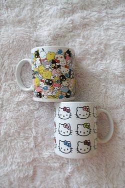 Hello Kitty Mug Set
