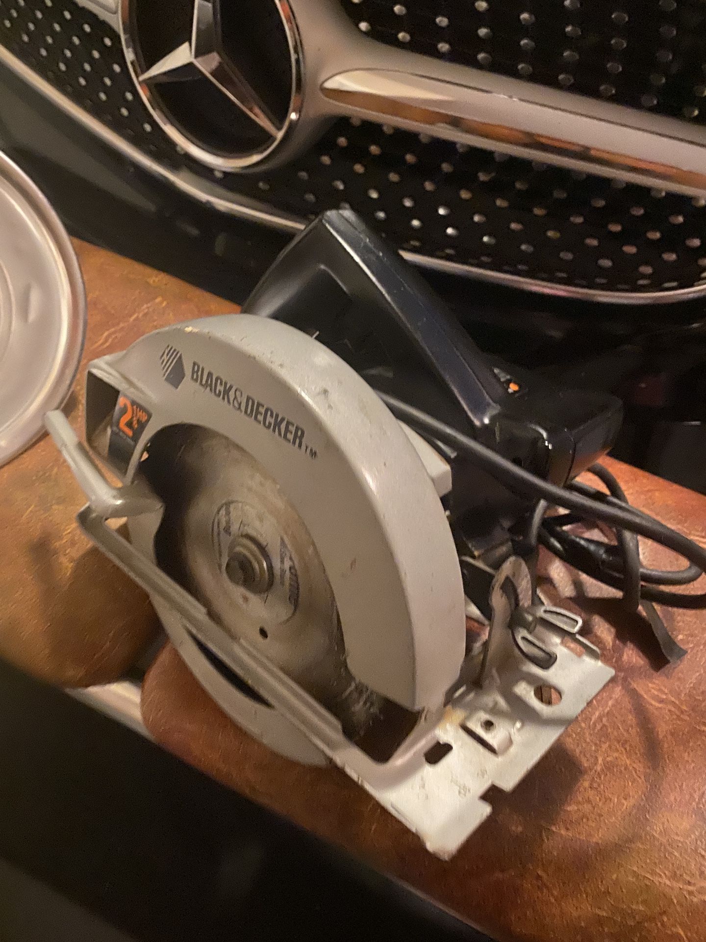 2 1/2 Electric saw,$30.00, Mechanical Outside lamp And Bench Press