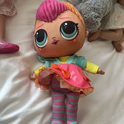 LOL Surprise Neon Q.T. - Huggable, Soft Plush Doll