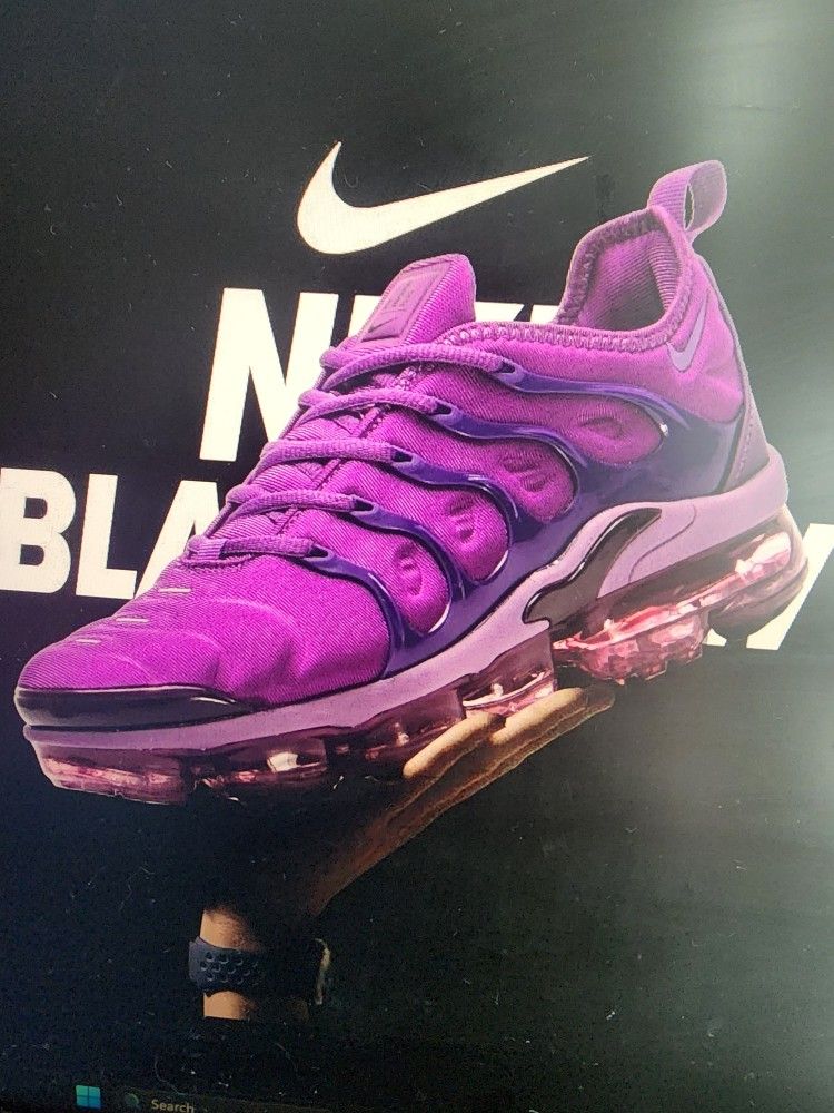 Women's Purple VaporMax Plus Sneakers With box/ Size 7