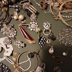 Broken Vintage Jewelry