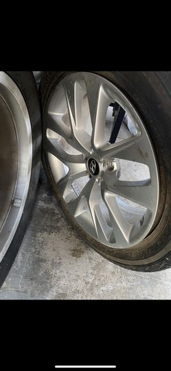 Hyundai Genesis Wheels 