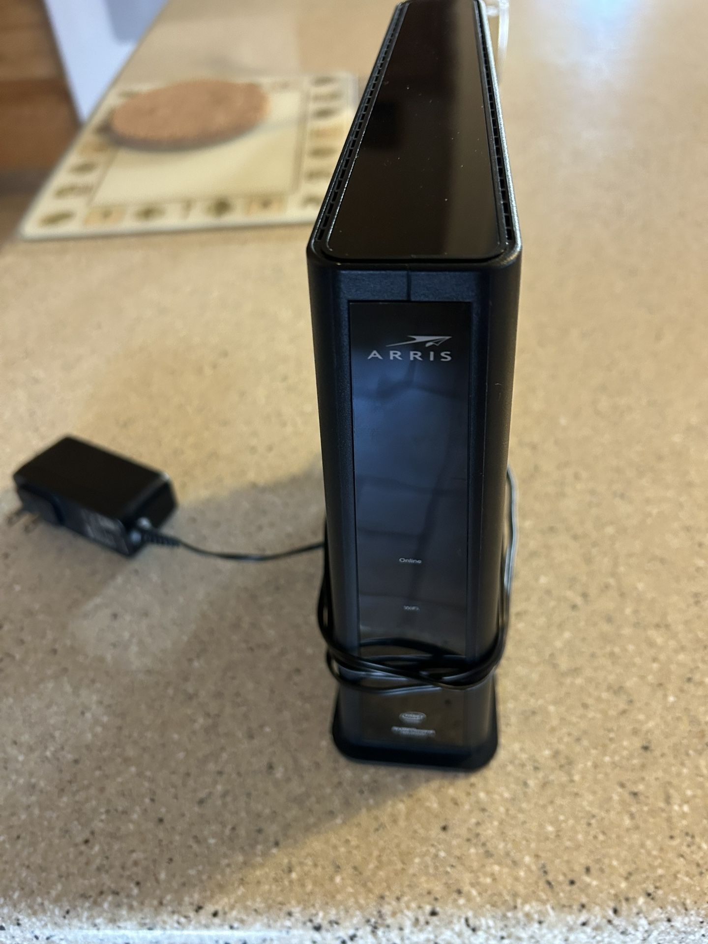 ARRIS SURFBOARD SBG8300 DOCSIS 3.1 Gigabits Cable Modem Wi- Fi Router