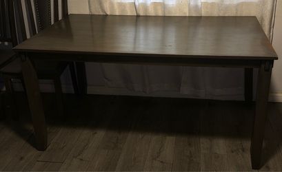 Table & 4 chairs + bench