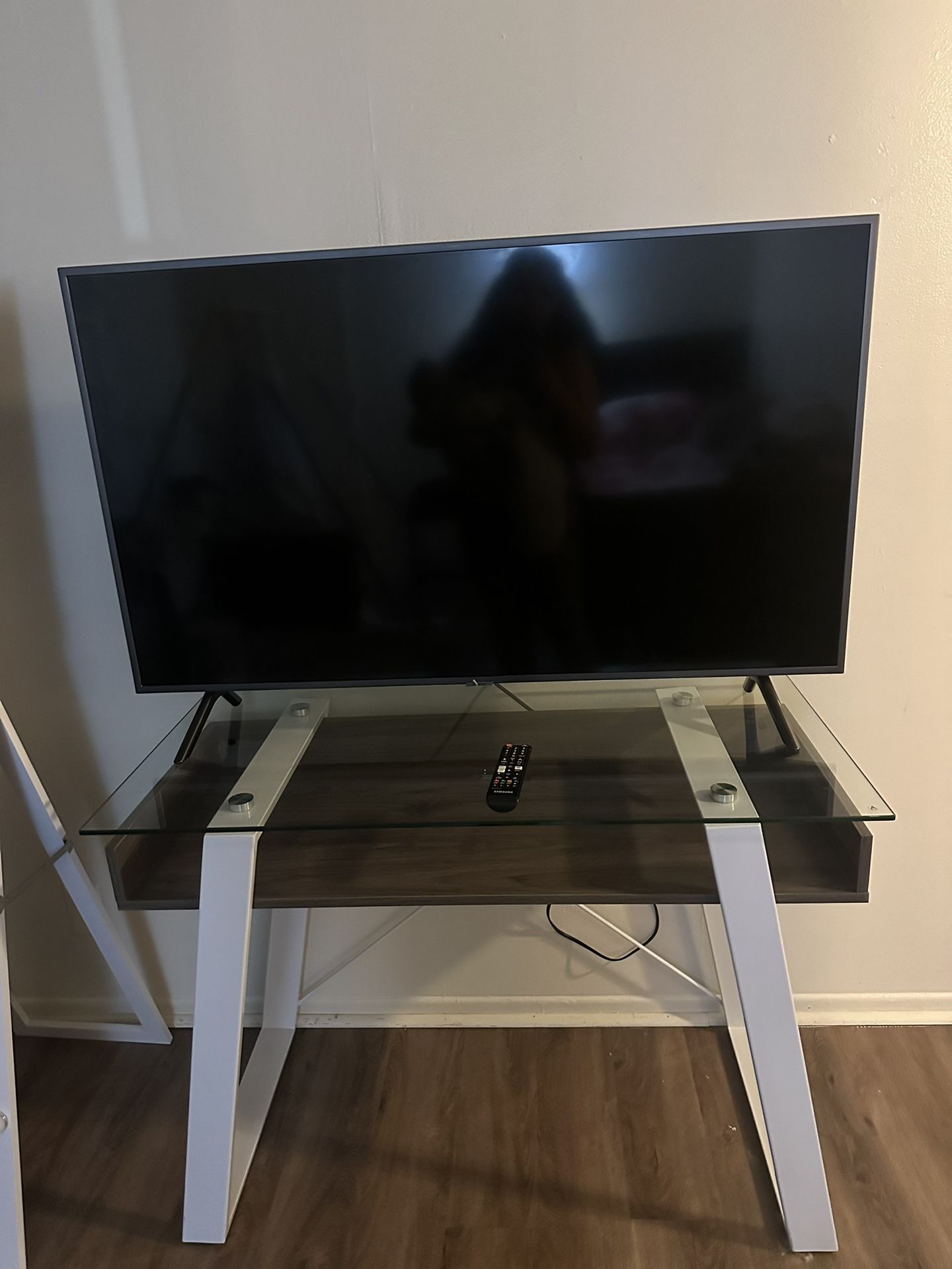  Tv Smart Samsung 50 inch And Stand 