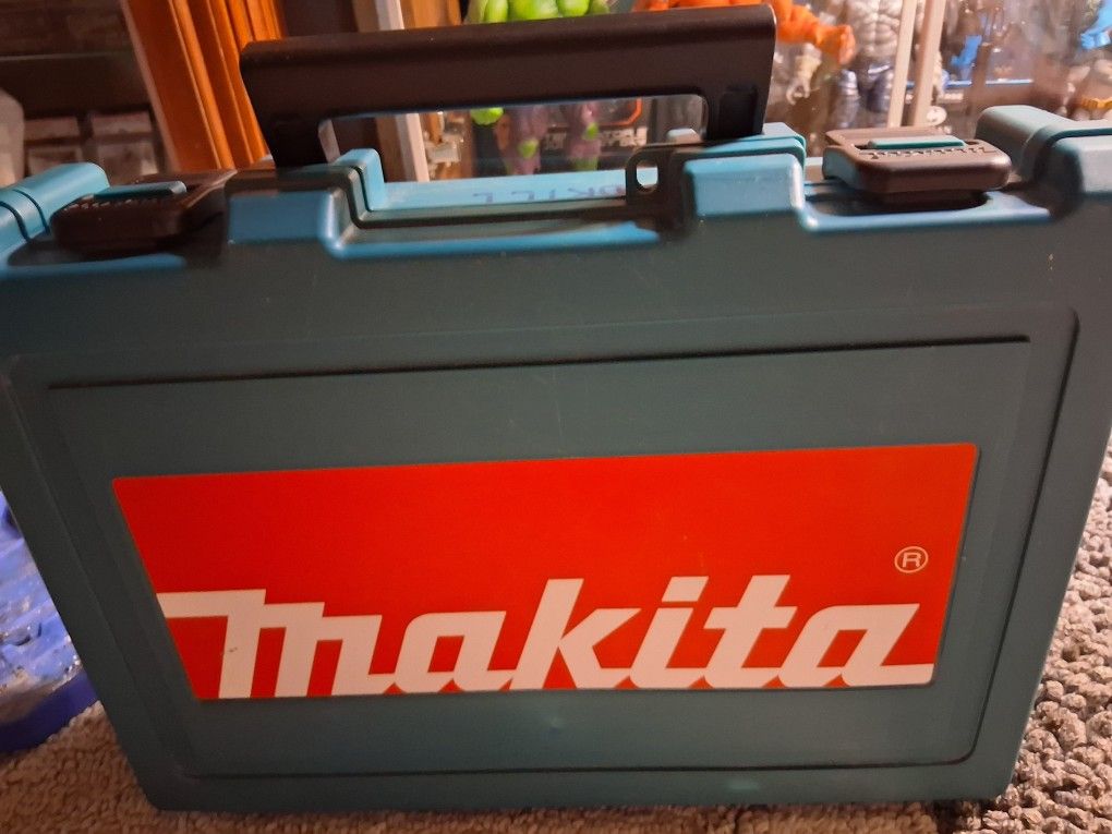 Makita Hp2050 2 Speed Hammer Drill Like New Used Once