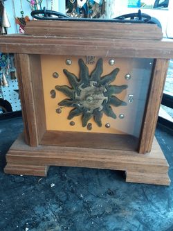 Unique clock