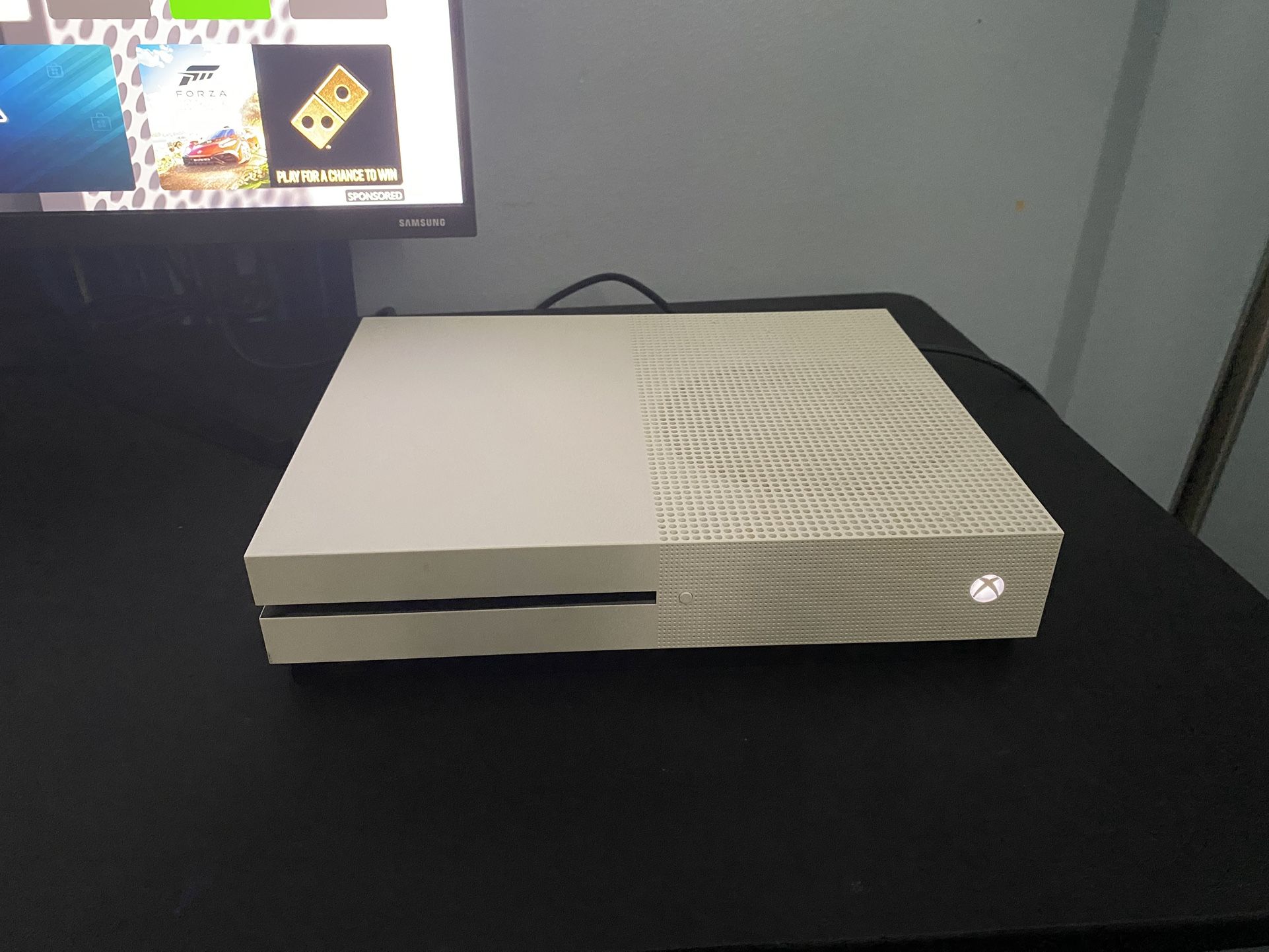 Xbox One S