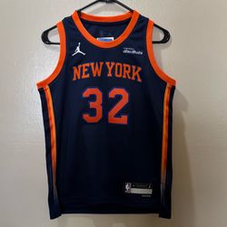 New York Knicks Youth Karl-Anthony Towns Nike Statement Swingman Jersey