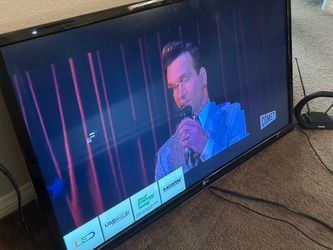 32” lg tv with remote