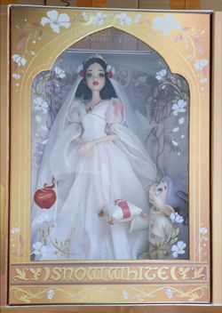 D23 2022 Snow White 85th Anniversary LE1000 85th