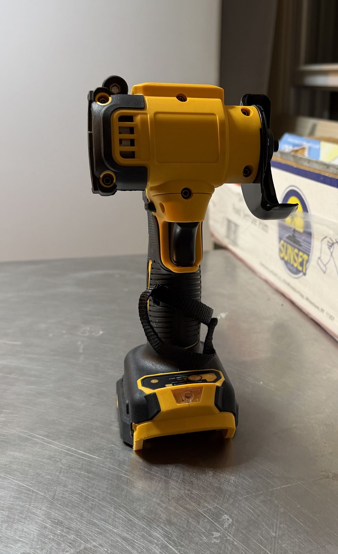 3 Inch Angle Grinder As Dewalt Uses Same 20v Dewalt Batteries Cordless New In Box