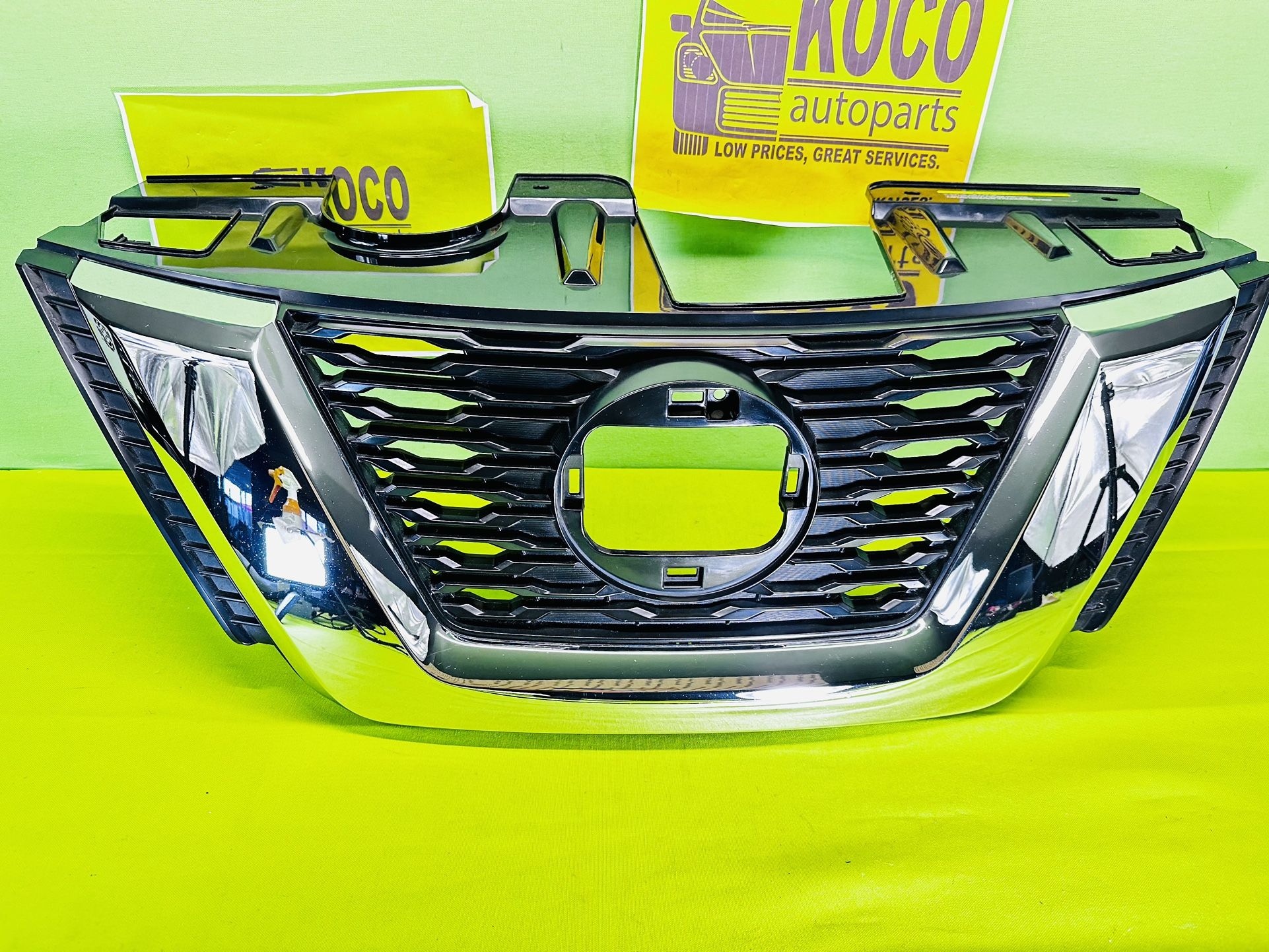 2017 2018 2019 NISSAN ROGUE FRONT GRILLE GRILL CHROME/BLACK OEM 623107FW0B