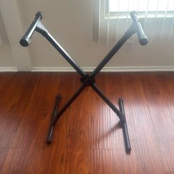 Piano Stand 