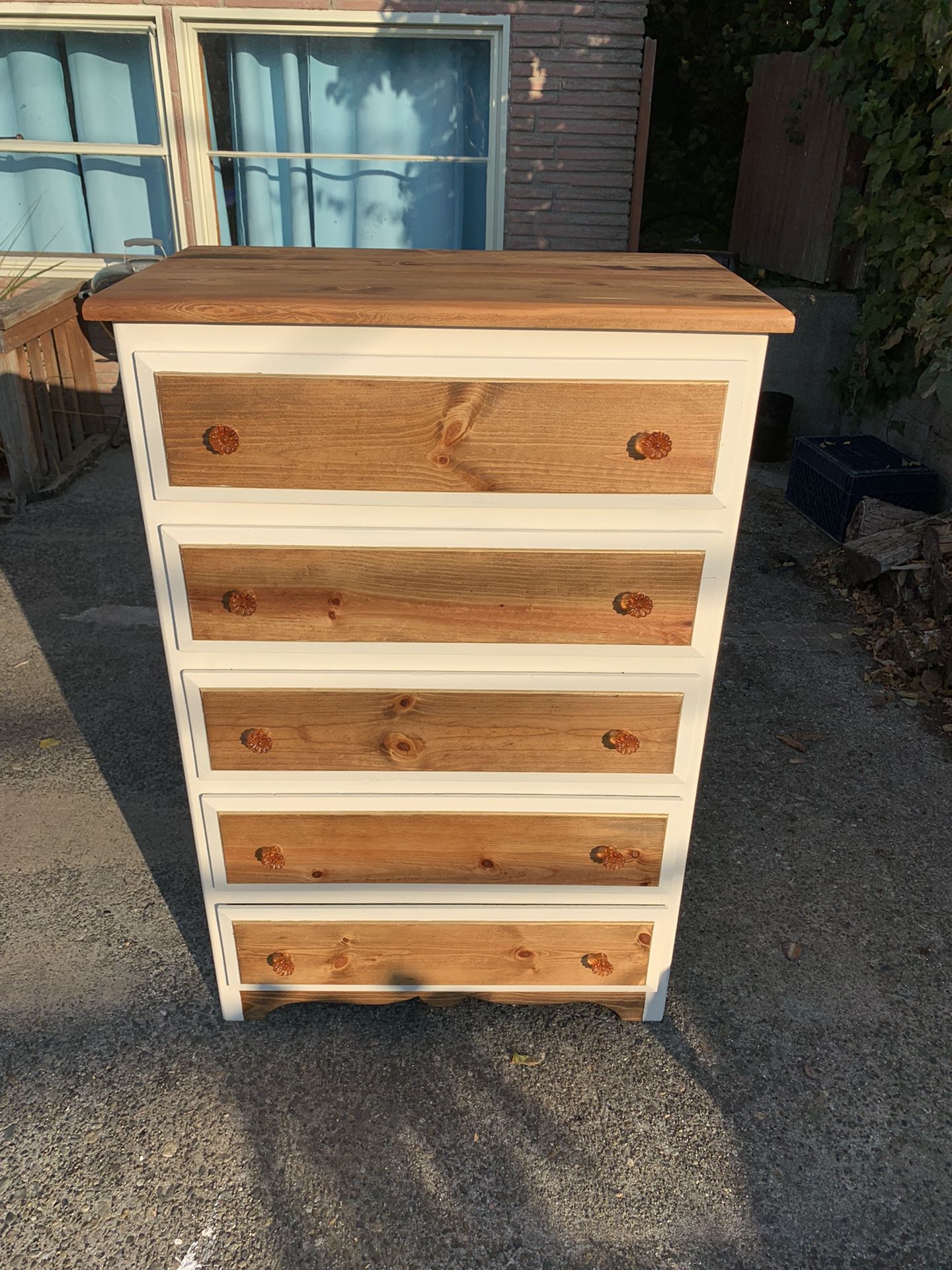 Elegant - Solid Pine Dresser 