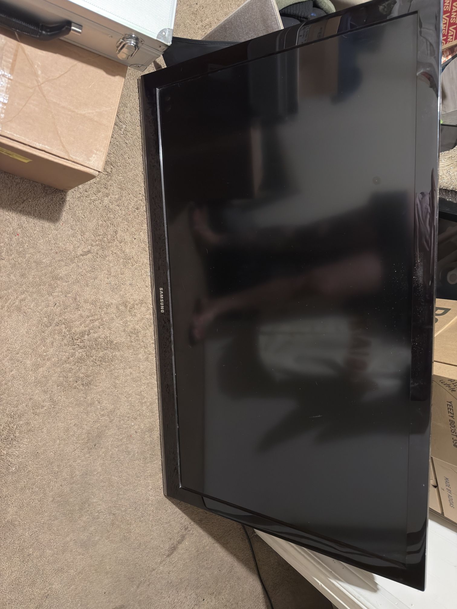 Samsung 46” Tv