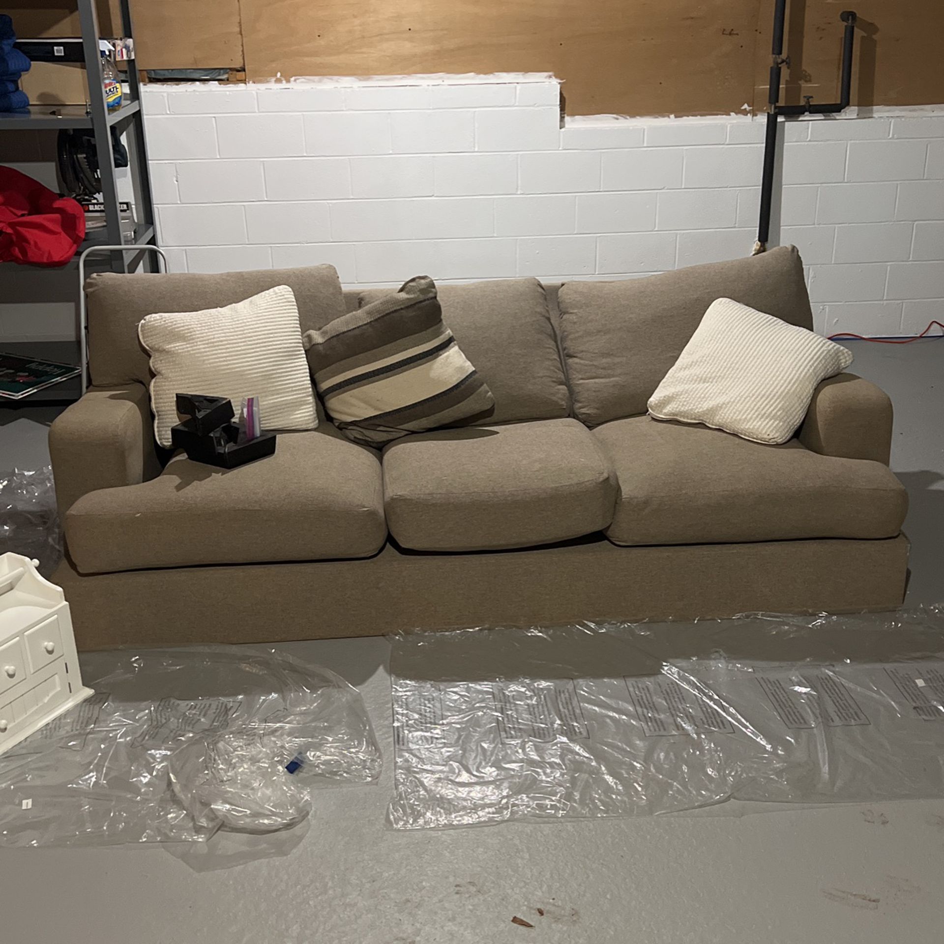 Catena Supermarked fup Sofa For Sale for Sale in Roswell, GA - OfferUp