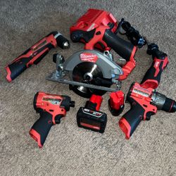 Milwaukee M12 Fuel Brushless Combo Kit XC4.0  (cp2.0 Batteris Like New