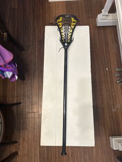 Maverick Axiom Girls stick