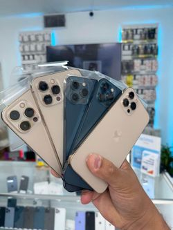 iPhone 12 Pro! 1 YEAR WARRANTY!