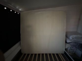 Firm mattress barely used