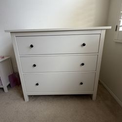IKEA White 3-Drawer Dresser – Great Condition