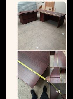Desk/workplace