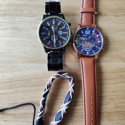Pair Of Fashion Watches With Bracelet