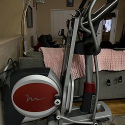 FreeMotion 500 Rear Drive Elliptical Machine 