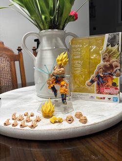 Shfiguarts LSSJ Goku & DCG Headsculpts