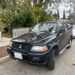2002 Mitsubishi Montero Low Milage