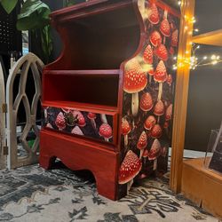 Red mushroom 🍄 Endtable/nightstand 