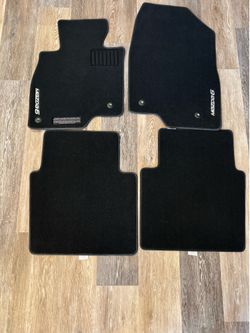 Mazda 6 floor mats- black