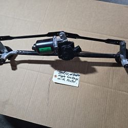 14-19 Kia Soul Windshield Wiper Motor and Linkage P/N 98100 B2000