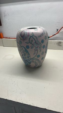Vintage Chinese Pink Porcelain Vase Pot