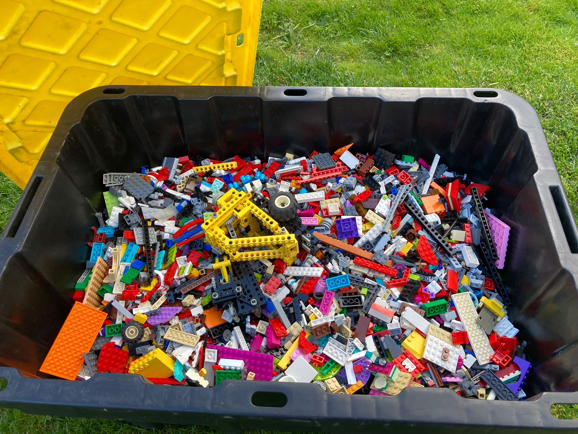 Bulk Legos ~45lbs