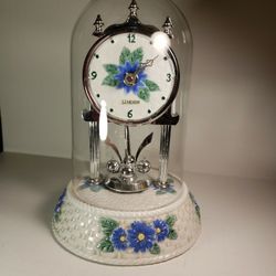 Vintage  Beautiful  Clock 8-1/2" 