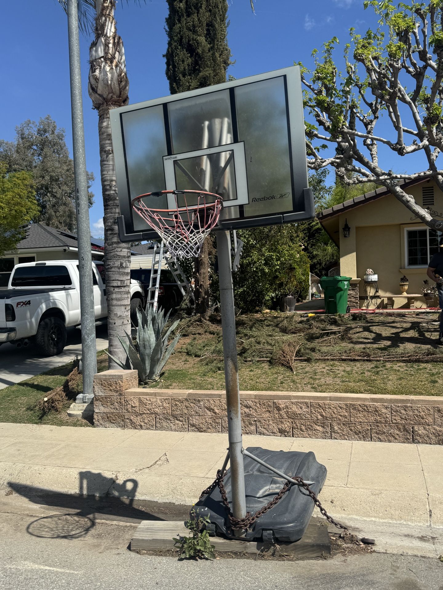  Basketball Hoop 