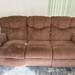 Lazyboy, 7 Ft, Microfiber, Electric Reclining Couch